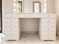 Coiffeuse Vanity 13 Tiroirs avec Plateau en Verre – Design Luxe – Maison Chanel Paris
